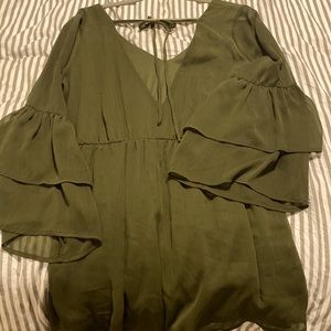 Gianni Bini Olive Green Romper, Size XL, Bell Sleeves